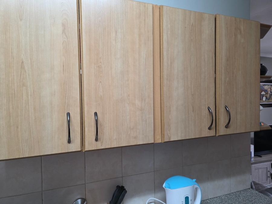 2 Bedroom Property for Sale in Langenhovenpark Free State
